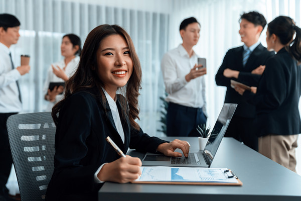 績效激勵(lì)：激發(fā)員工潛力，提升整體績效水平