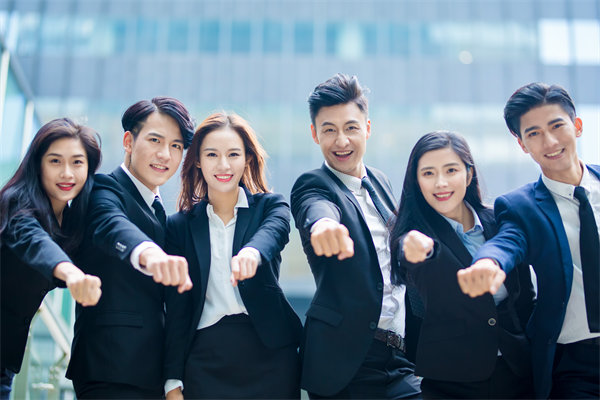 協(xié)同效應(yīng)：強(qiáng)化內(nèi)部溝通，打造高效協(xié)作團(tuán)隊(duì)