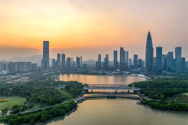 深圳集團管控咨詢公司如何助力企業(yè)實現(xiàn)高效集權(quán)與分權(quán)？