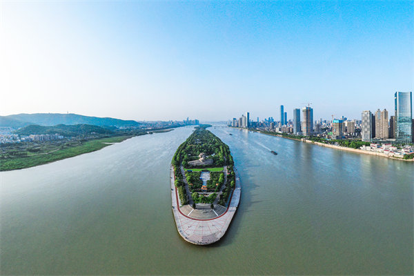 長(zhǎng)沙戰(zhàn)略咨詢公司如何幫傳統(tǒng)企業(yè)突破發(fā)展瓶頸實(shí)現(xiàn)轉(zhuǎn)型？
