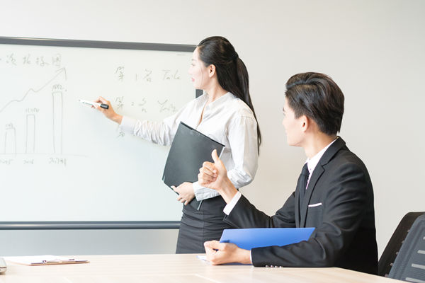 薪酬績效總難平衡，怎樣調(diào)整才能既控成本又激勵員工？